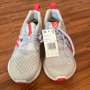 BNWT adidas edgebounce running shoe size 6.5